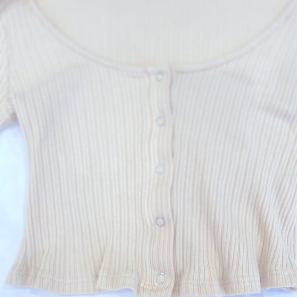 All in favor S cropped cardigan - Picture 3 of 4